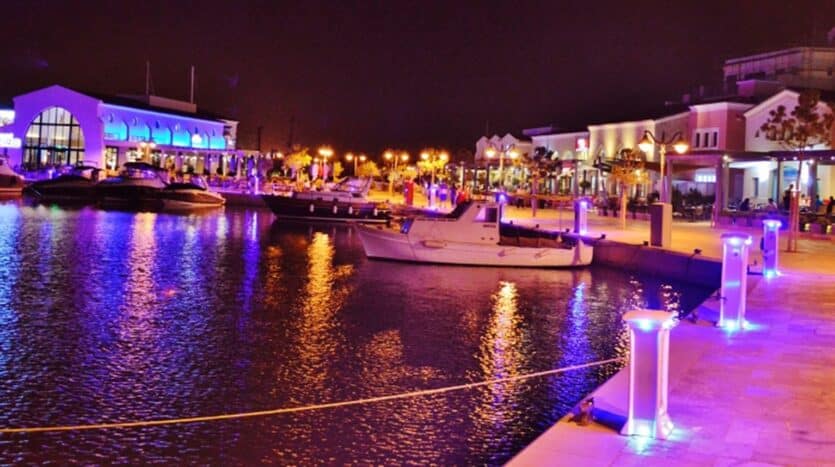 Limassol pier nightlife