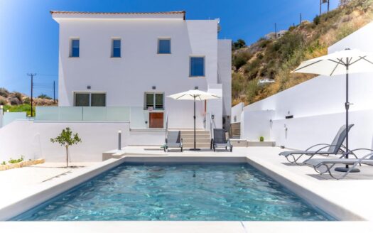 3-bedroom luxury villa in Paphos for sale