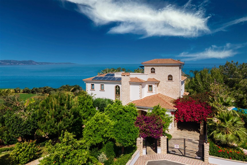 Paphos Property Stunning Villa With Breathtaking Views