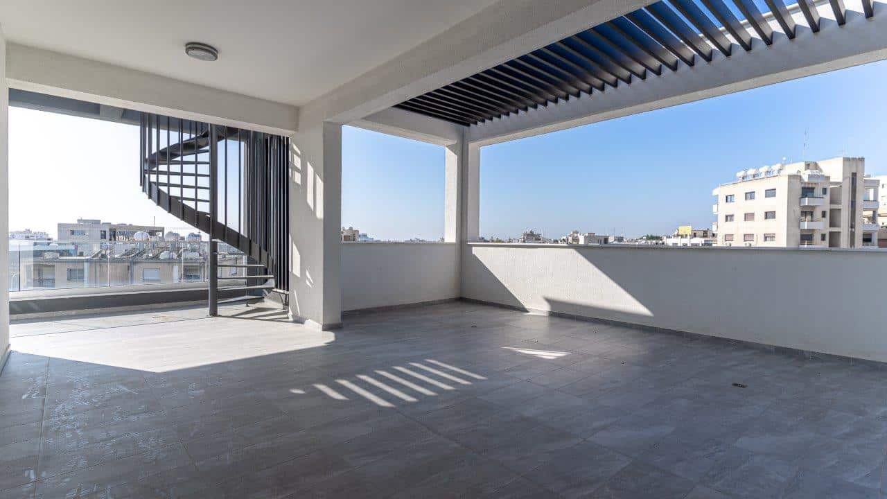 Limassol Property 3 + 1 Bedroom Penthouse