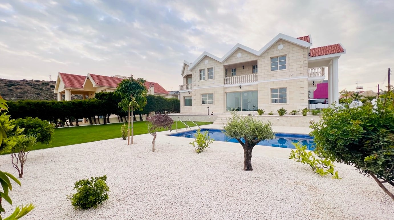 Limassol Property Luxury 5 Bedroom Villa
