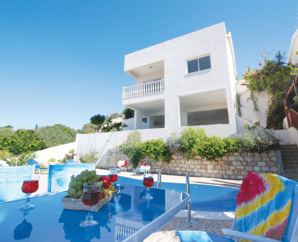 Paphos Property Detached Five Bedroom Villa