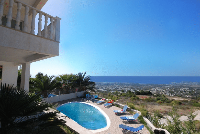 Paphos Property Detached Five Bedroom Villa