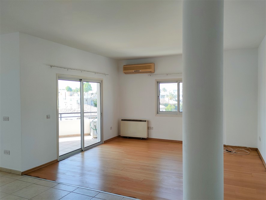Nicosia Property Cozy Full-Floor Apartment in Strovolos