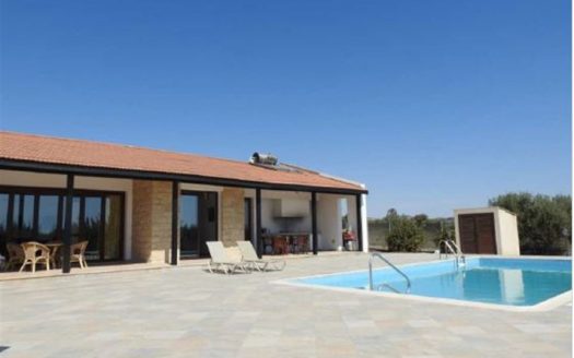 Larnaca Property 3 Bedroom Villa in Maroni Village