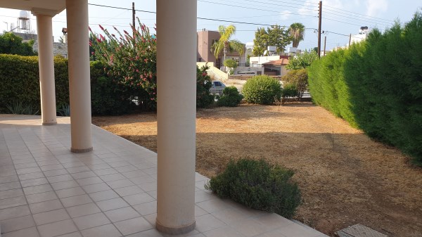 Limassol Property Classic Attractive 5 Bedroom House