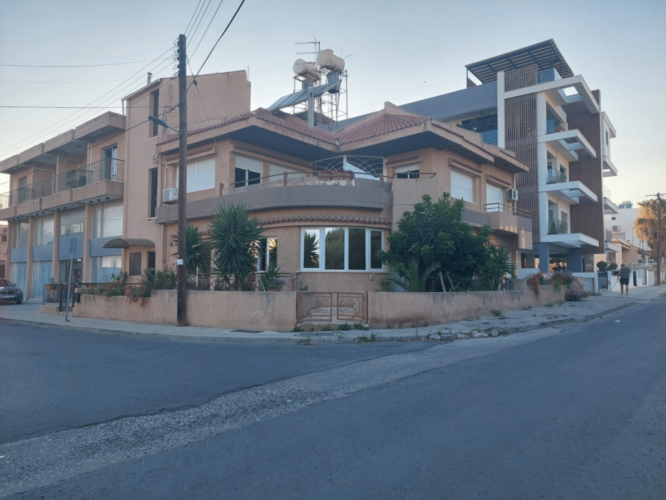 Limassol Property Spacious 3 Bedroom House