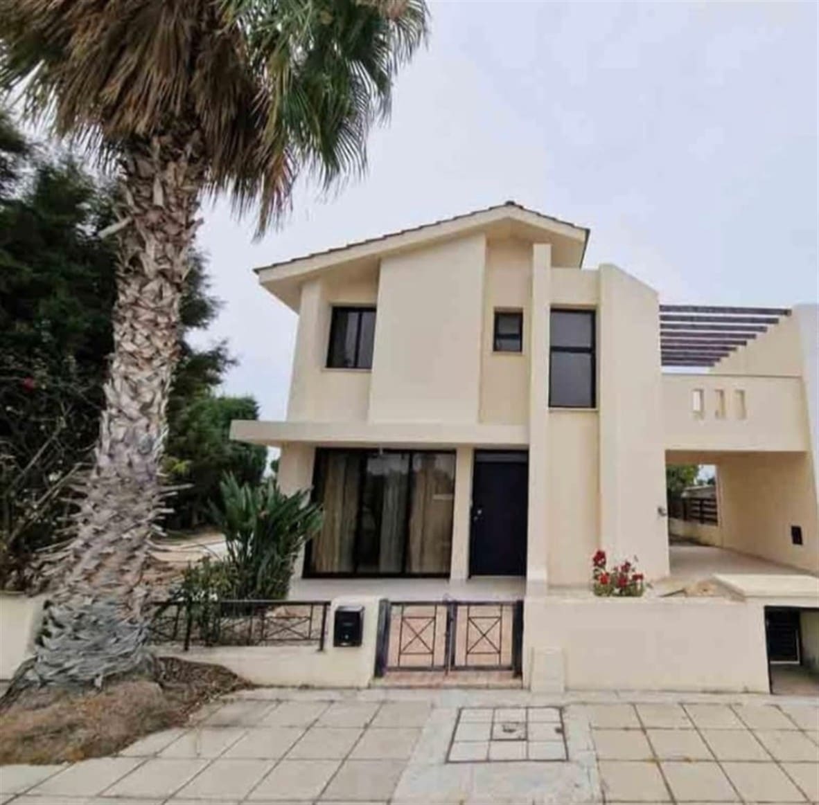 Larnaca Property Detached Four Bedroom House