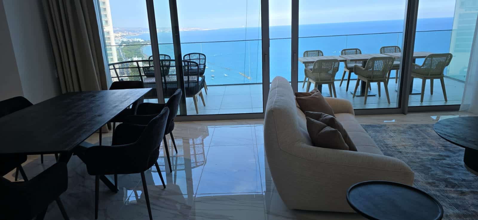 Limassol Property Spectacular Three Bedroom Apartment