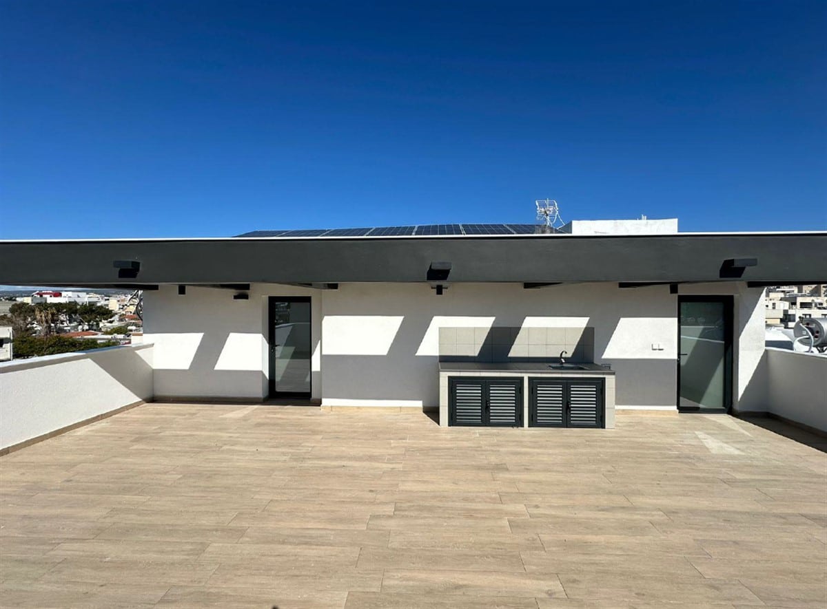 Limassol Property Modern Three Bedroom Penthouse