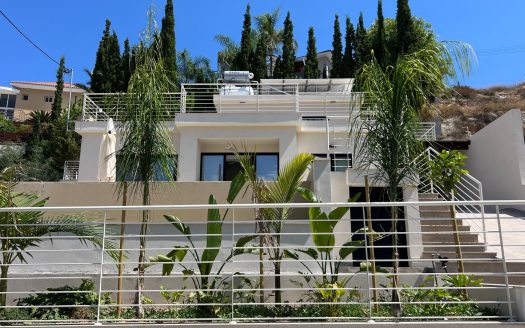 Limassol Property Stunning Three Bedroom House