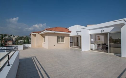 Limassol Property Three Bedroom Penthouse in Prime Location