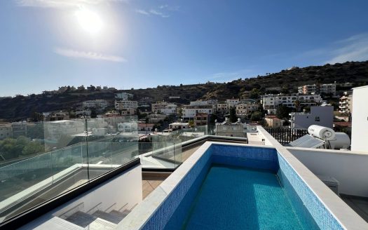 Limassol Property Luxurious Three Bedroom Penthouse