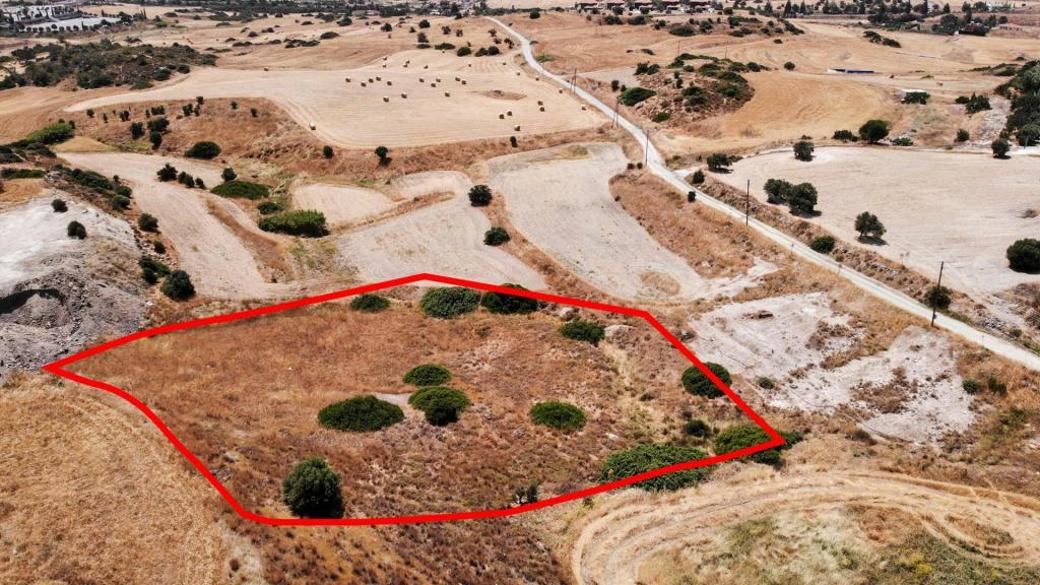 Limassol Property Field in Monagrouli