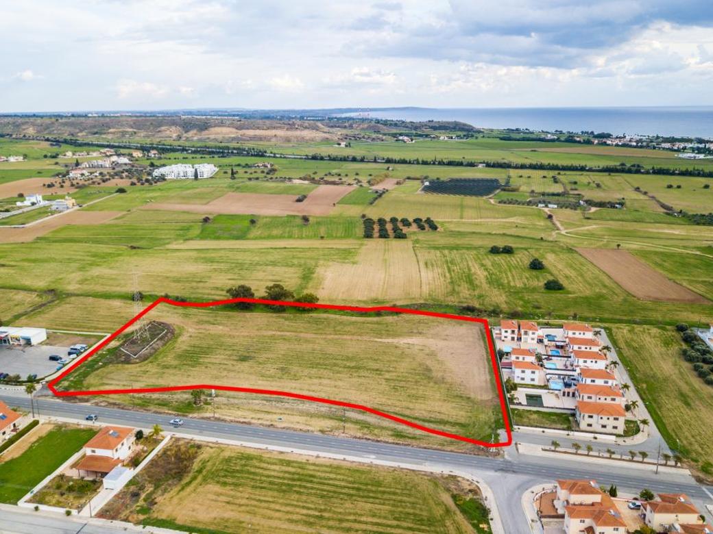 Larnaca Property Field – 15.588 m2 in Pyla