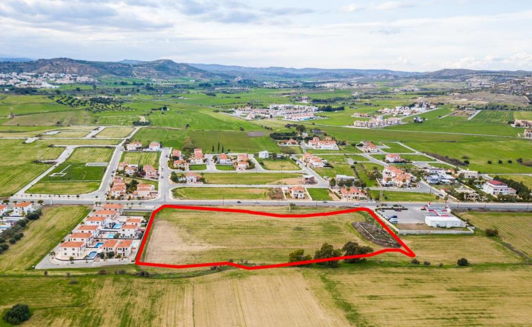 Larnaca Property Field – 15.588 m2 in Pyla