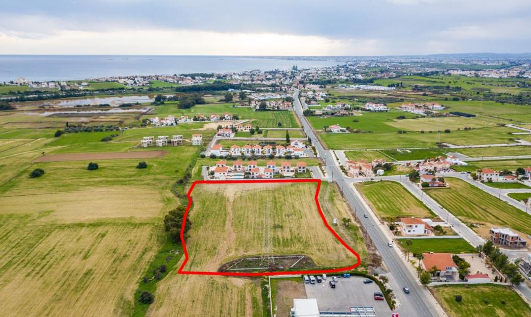 Larnaca Property Field – 15.588 m2 in Pyla
