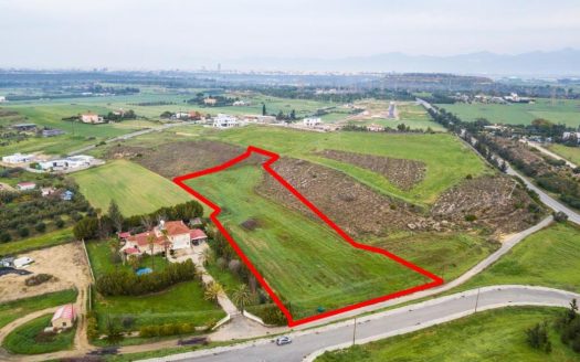 Nicosia Property Shared Field in Geri