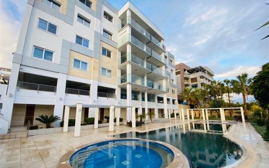 Limassol Property Seafront Luxury Three Bedroom Apartment