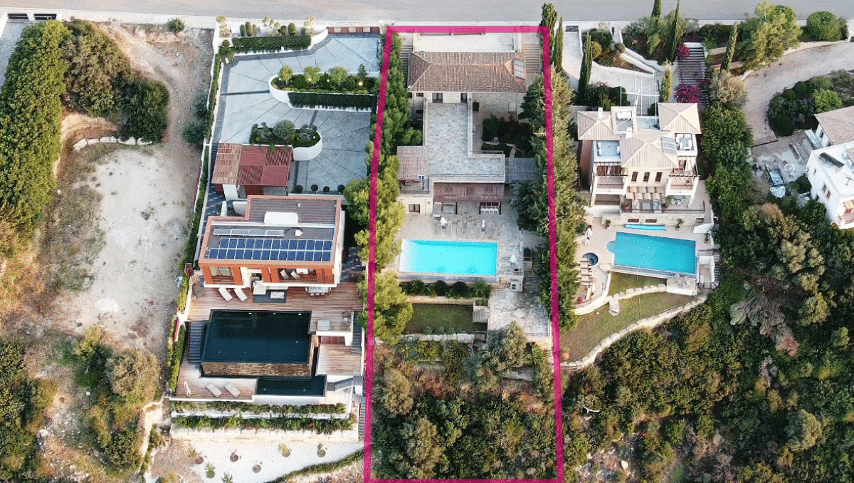 Paphos Property Luxury Five Bedroom Villa