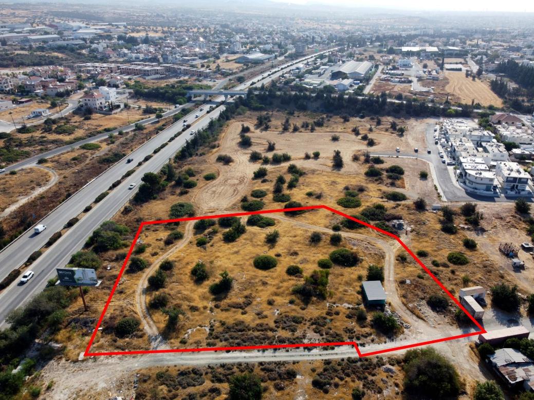 Limassol Property Shared Field in Ypsonas