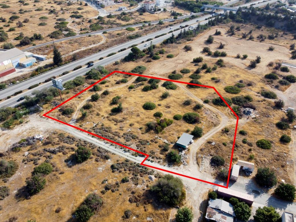 Limassol Property Shared Field in Ypsonas