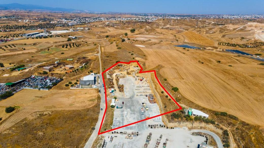 Nicosia Property Field In Tseri