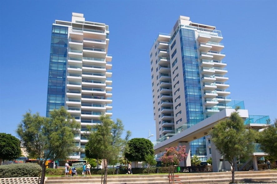Limassol Property Amazing Seafront Three Bedroom Apartment