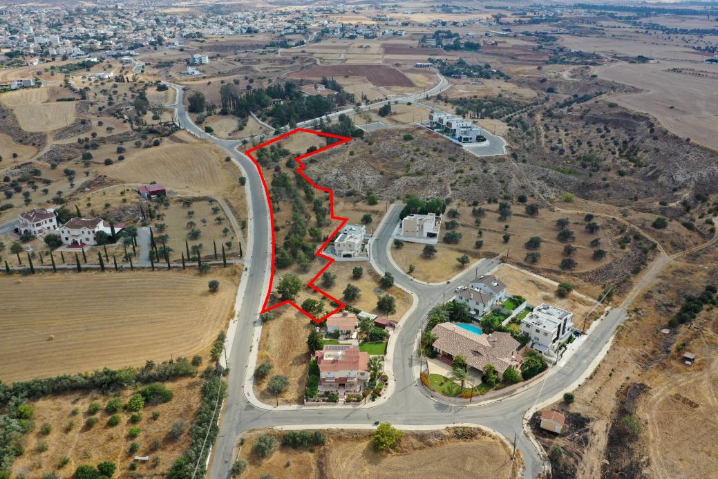 Nicosia Property Field In Tseri