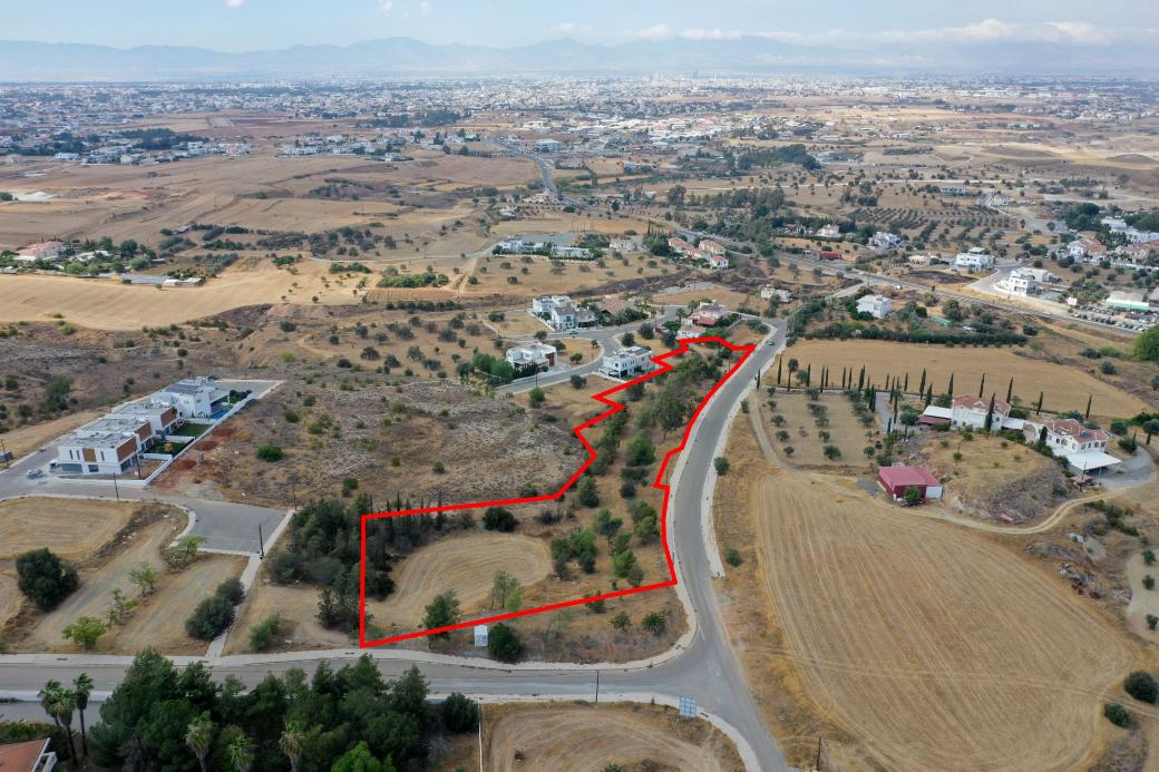 Nicosia Property Field In Tseri