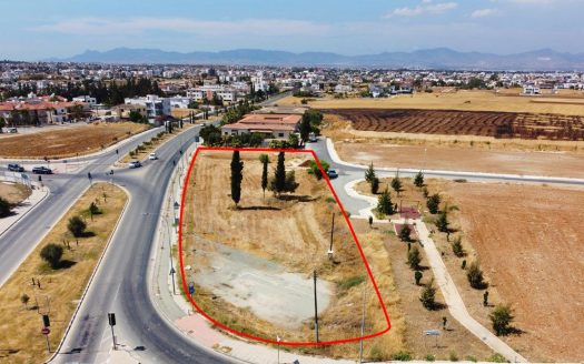 Nicosia Property Shared Field In Lakatamia