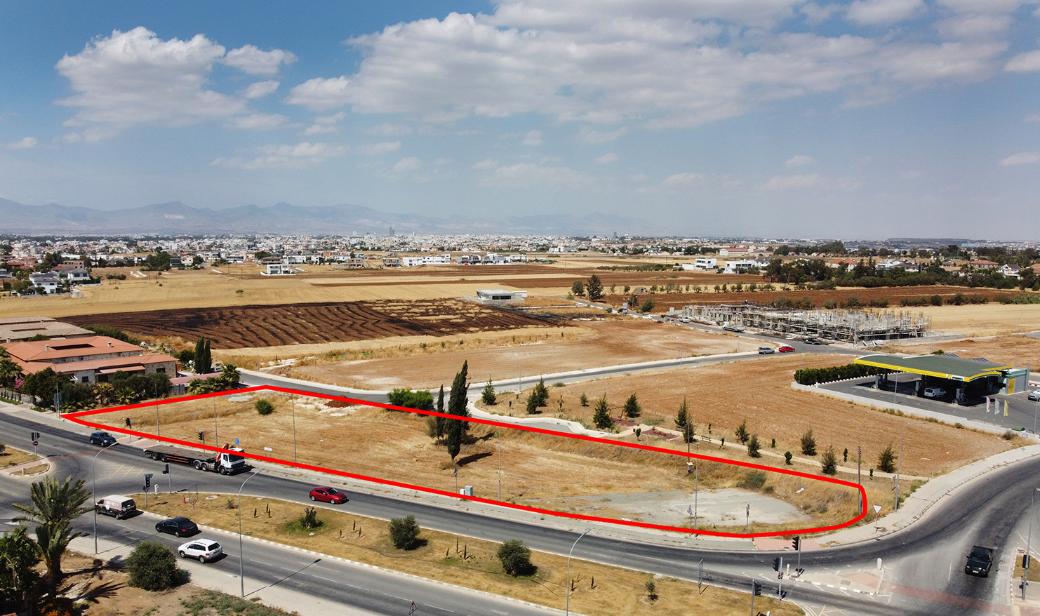 Nicosia Property Shared Field In Lakatamia