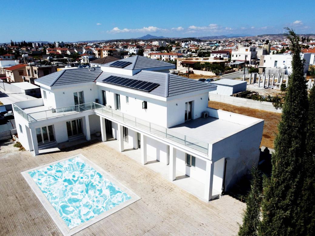 Larnaca Property 4 Bedroom House In Aradippou