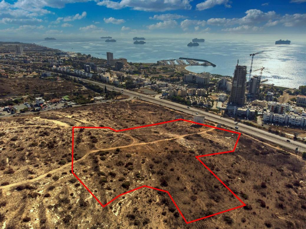 Limassol Property Shared Field in Parekklisia