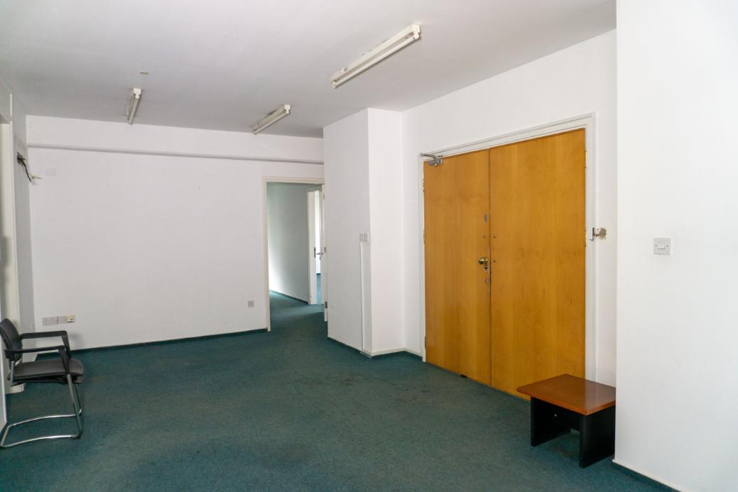 Nicosia Property Office – 331 m2 in Agioi Omologites