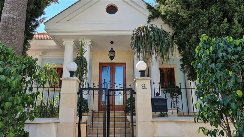 Limassol Property Cozy Spacious Villa On The Seafront