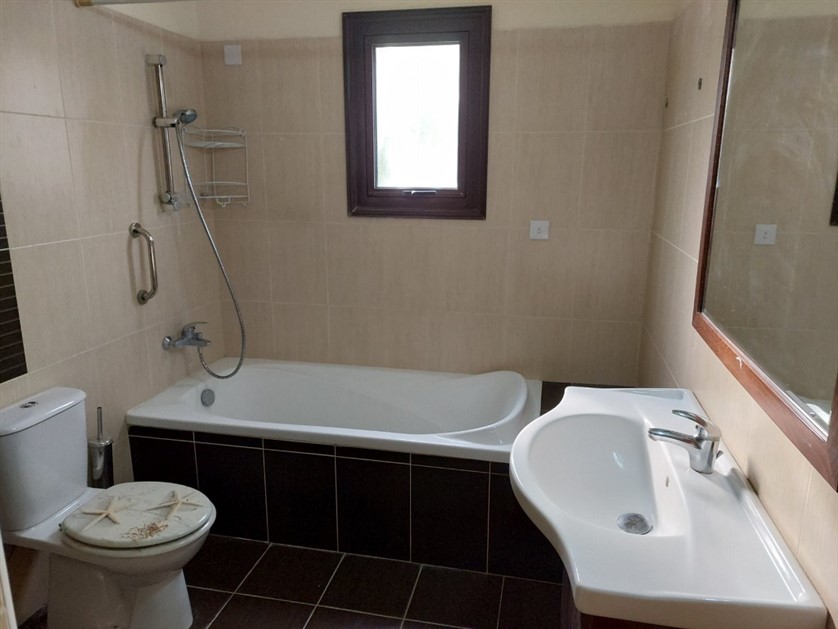 Paphos Property Four Bedroom Villa Near Coral Bay