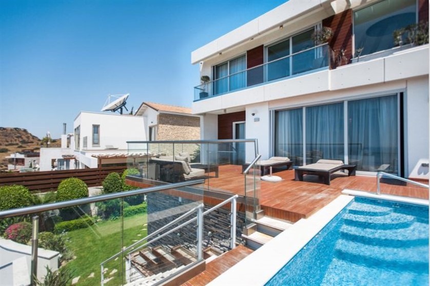 Limassol Property Villa With Spectacular Sea Views