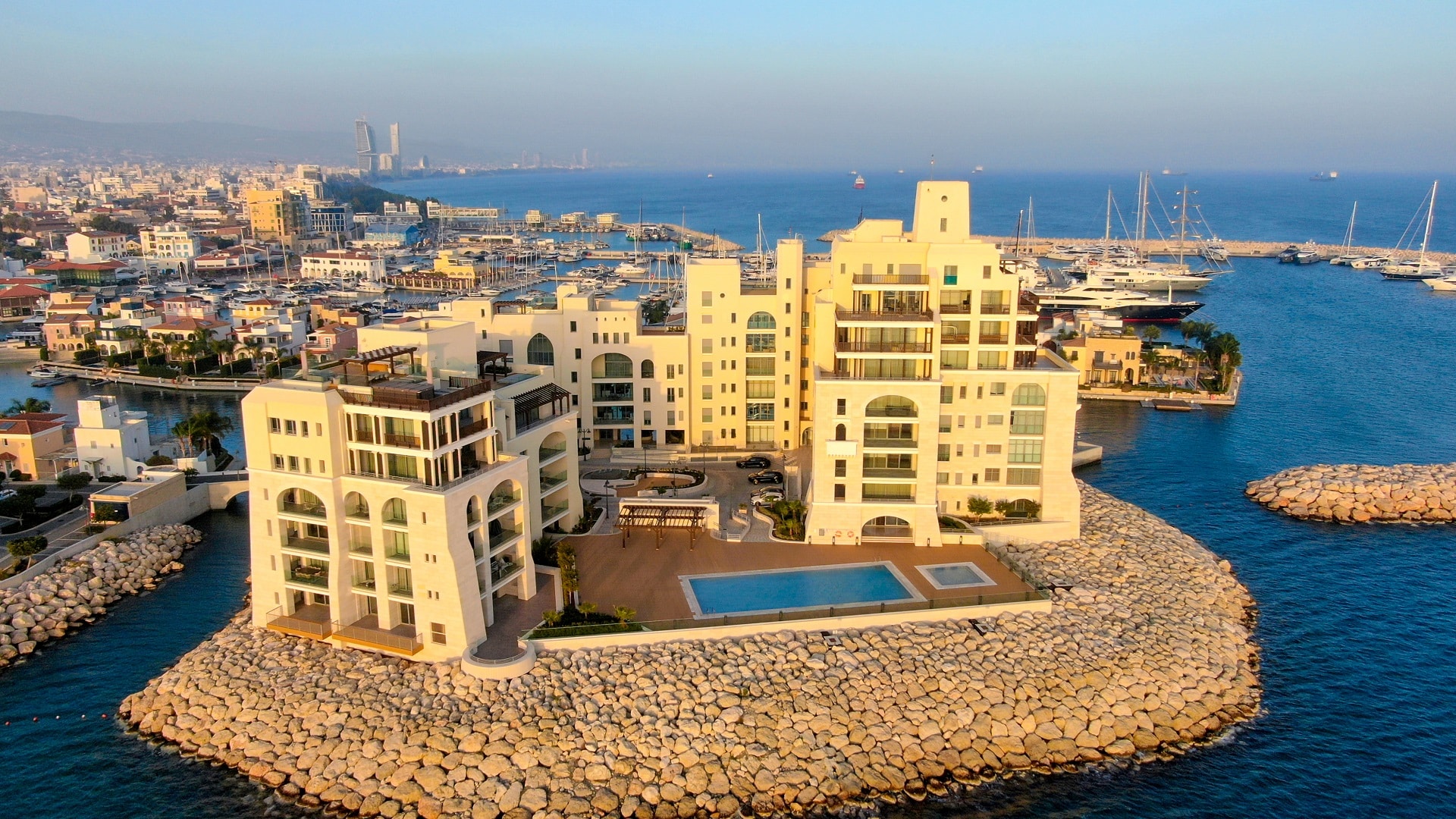 Limassol Property 3 bedroom Sophisticated Apartment