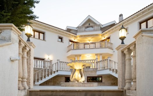 Limassol Property Luxury Six Bedroom Villa