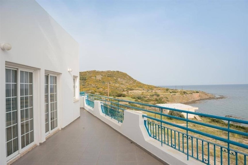 Nicosia Property Seaview Hotel in Kato Pyrgos