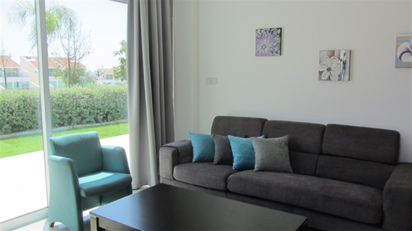 Limassol Property 1 Bedroom Ground Floor Apartment