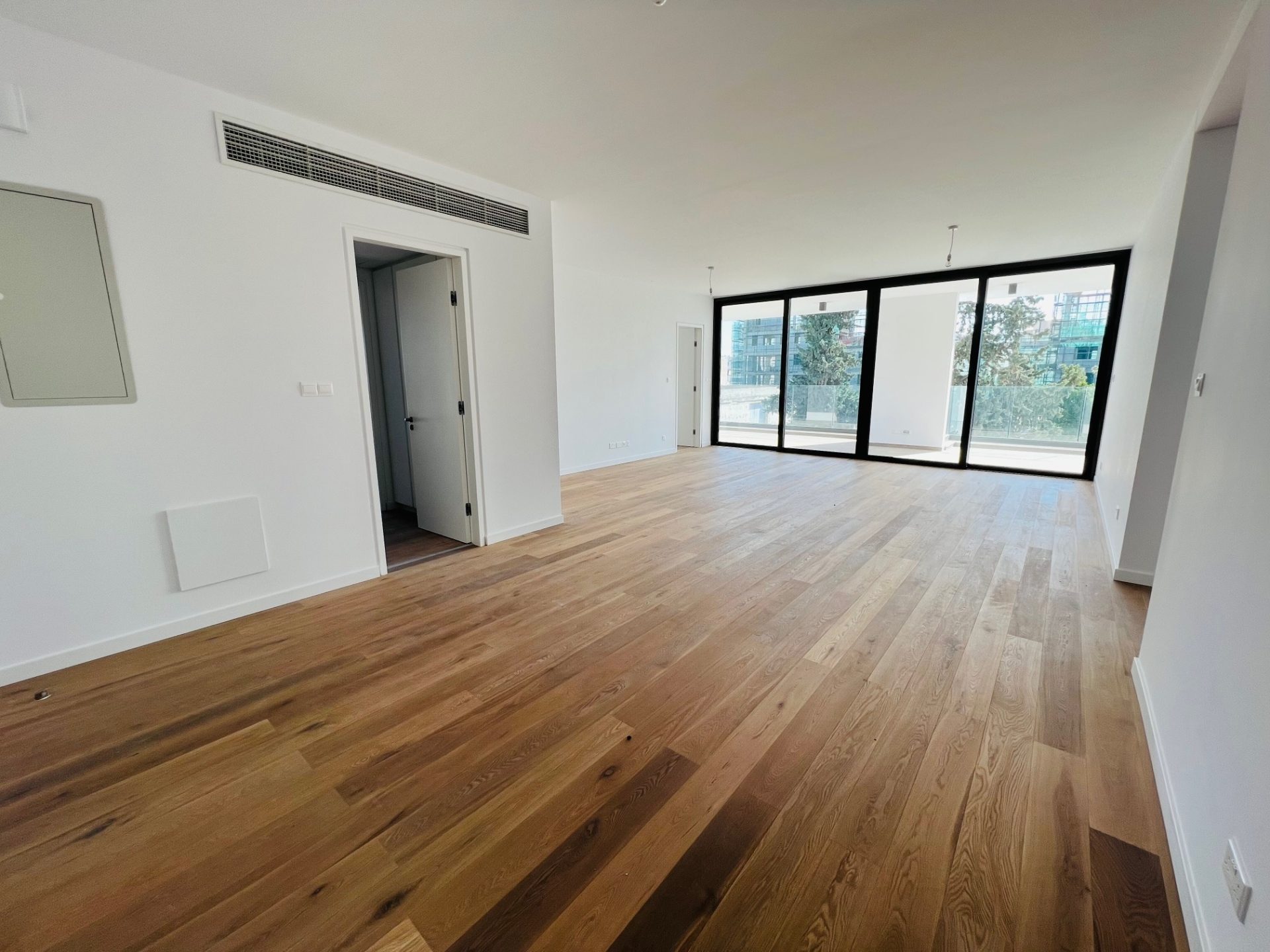 Limassol Property 3+1 Bedroom Apartment In Town Center