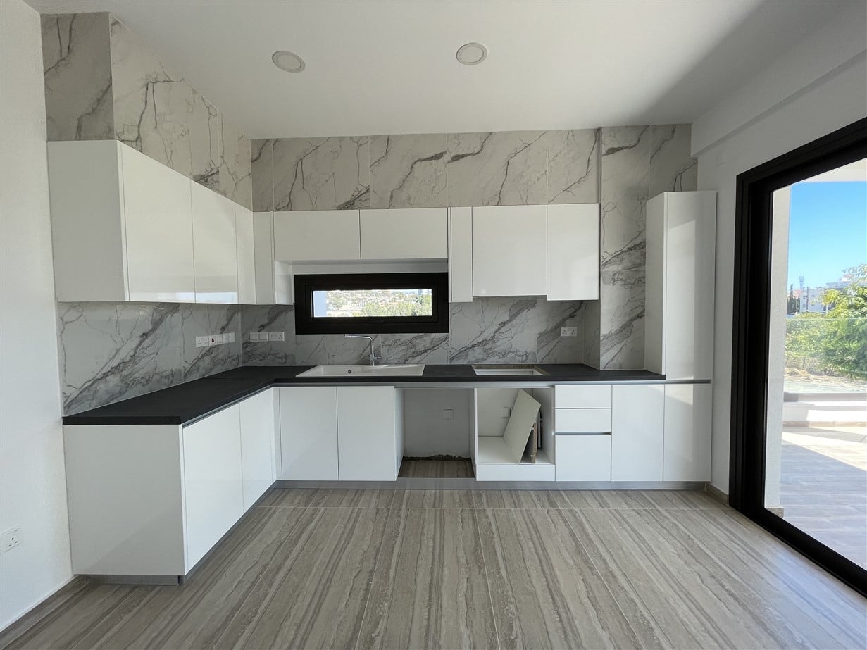 Limassol Property Club House 3-Bedroom Apartment In Prime Location