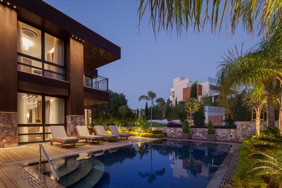 Limassol Property Luxurious Villas within a Resort