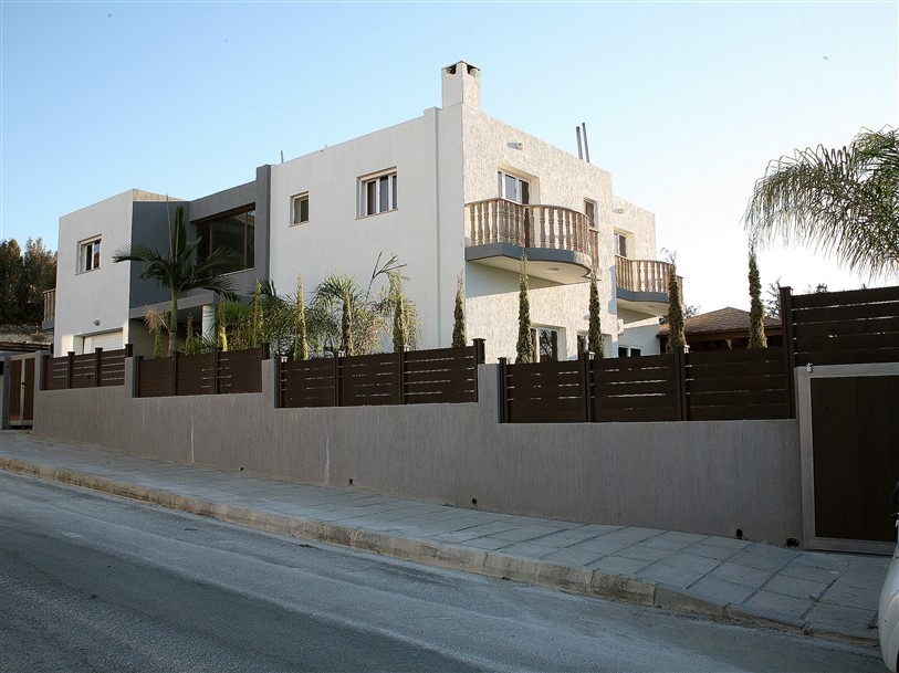 Limassol Property Four Bedroom Cozy House
