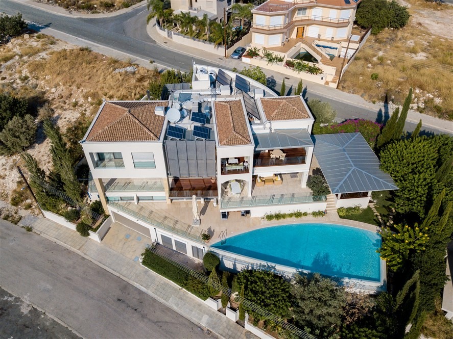 Limassol Property Magnificent 4 Bedroom Villa