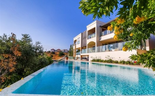 Limassol Property Magnificent 4 Bedroom Villa