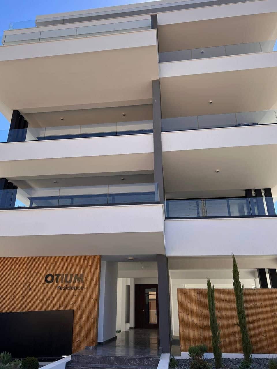 Limassol Property 2 Bedroom Contemporary Apartment