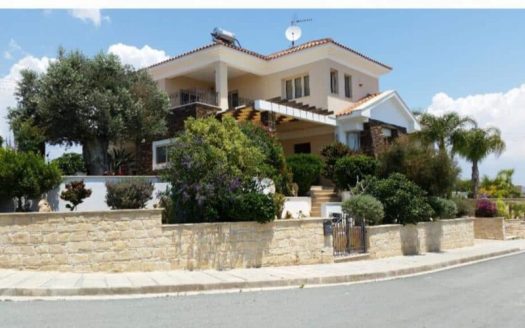 Limassol Property 3 Bedroom House in Ypsoupolis